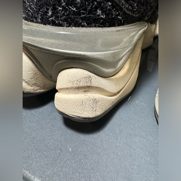 NEW BALANCE 9060 Sneakers Black / Sea salt - Picture 13 of 16